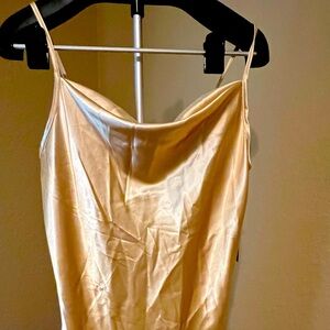 Super Sexy bebe Gold Slip Dress